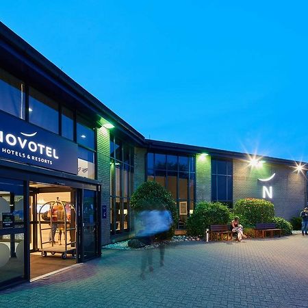 Novotel London Stansted Airport Stansted Mountfitchet Bagian luar foto