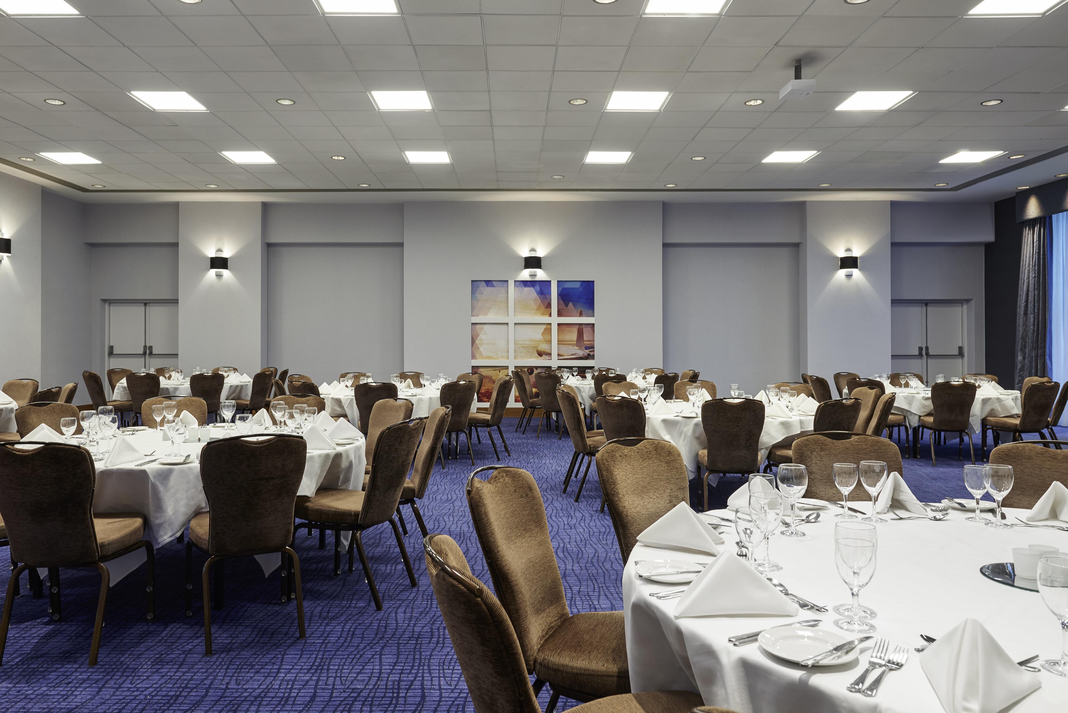 Novotel London Stansted Airport Stansted Mountfitchet Bagian luar foto