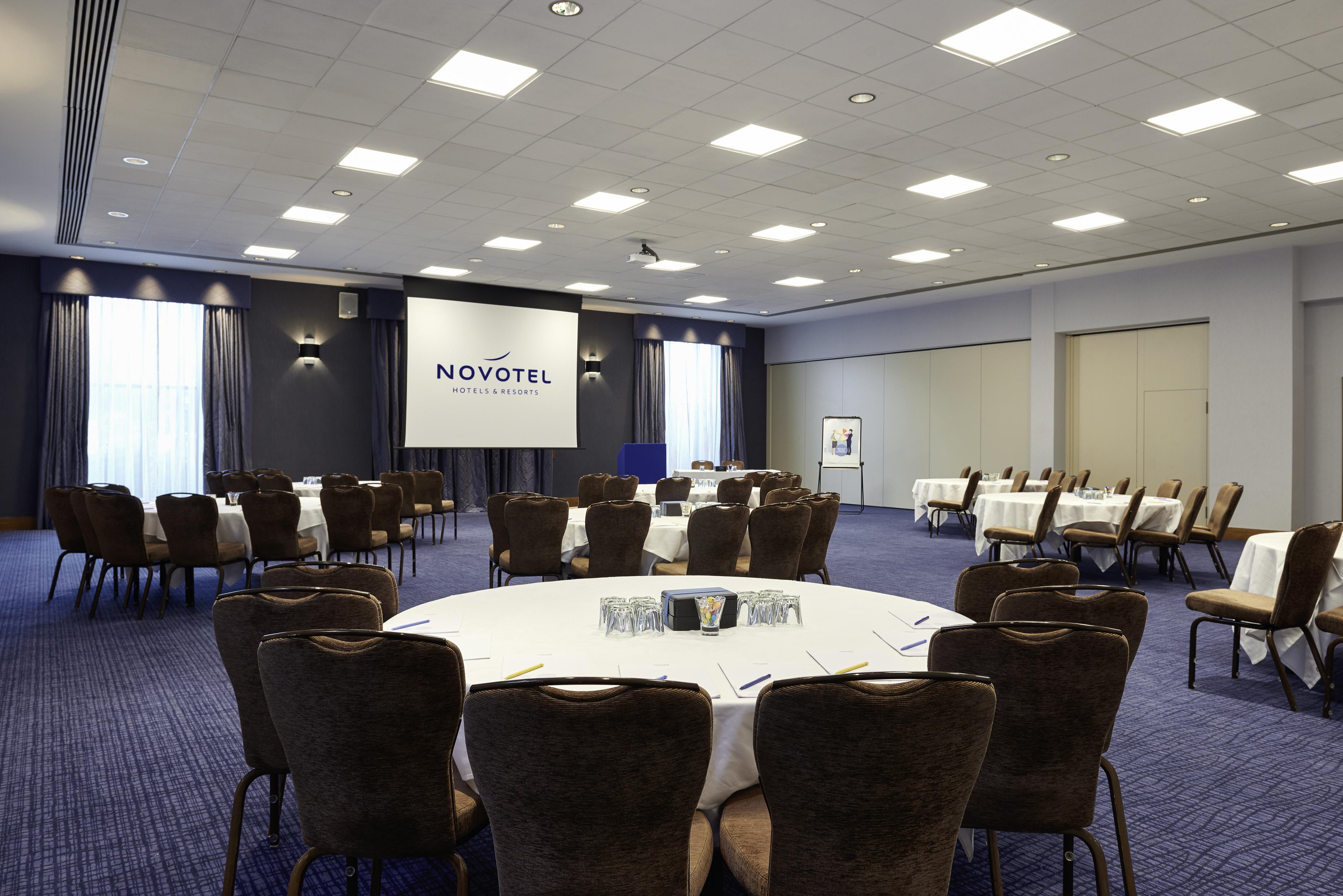 Novotel London Stansted Airport Stansted Mountfitchet Bagian luar foto