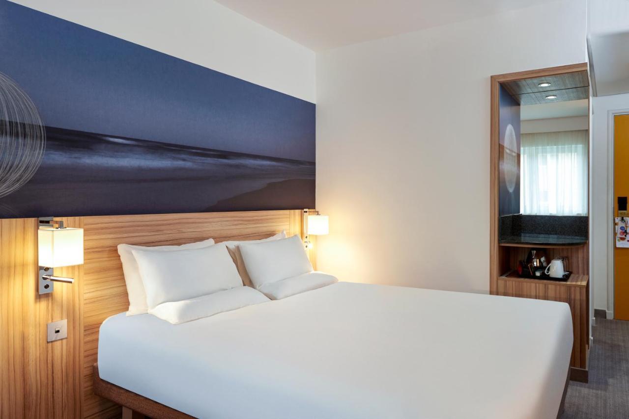 Novotel London Stansted Airport Stansted Mountfitchet Bagian luar foto