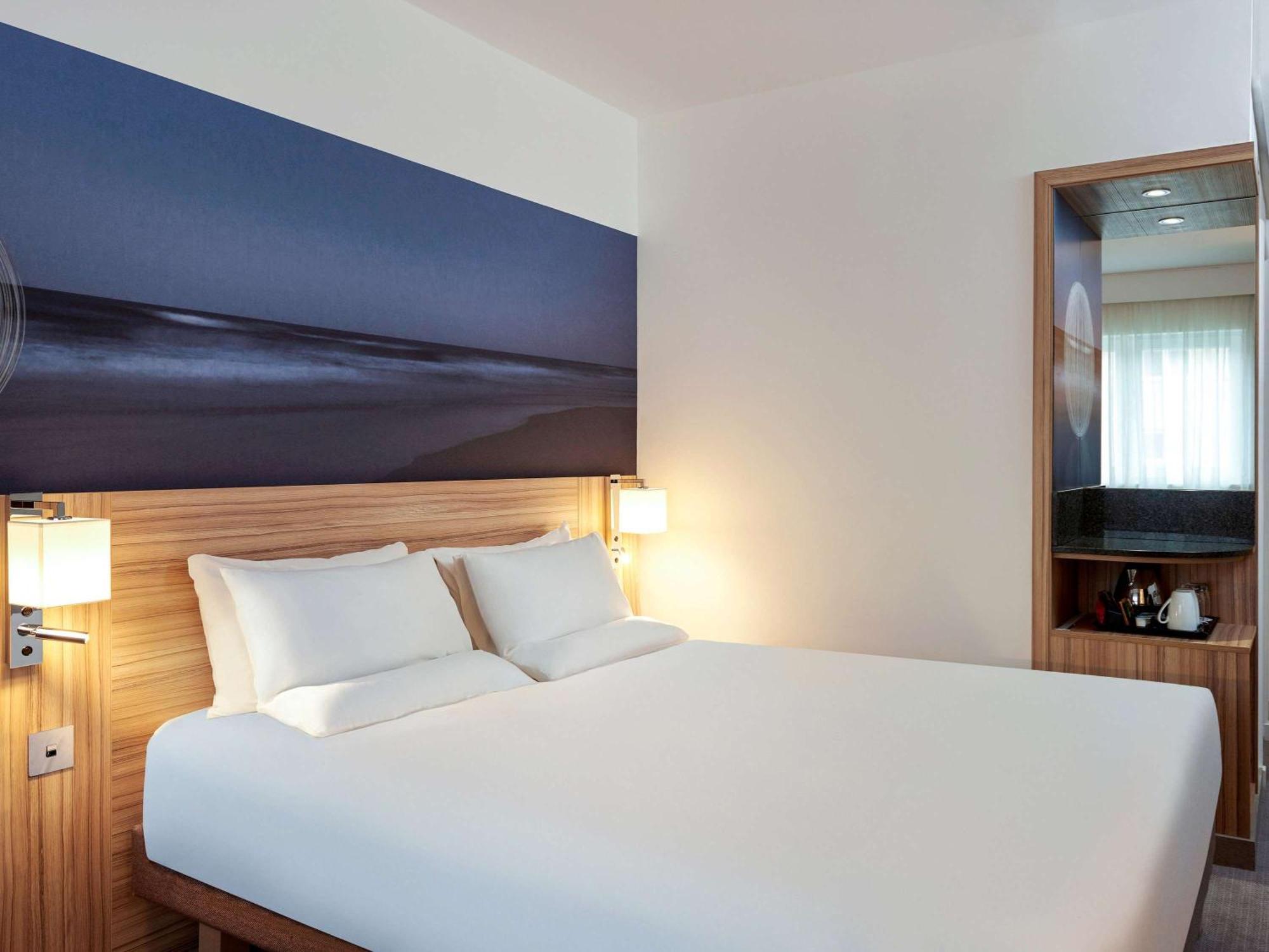 Novotel London Stansted Airport Stansted Mountfitchet Bagian luar foto