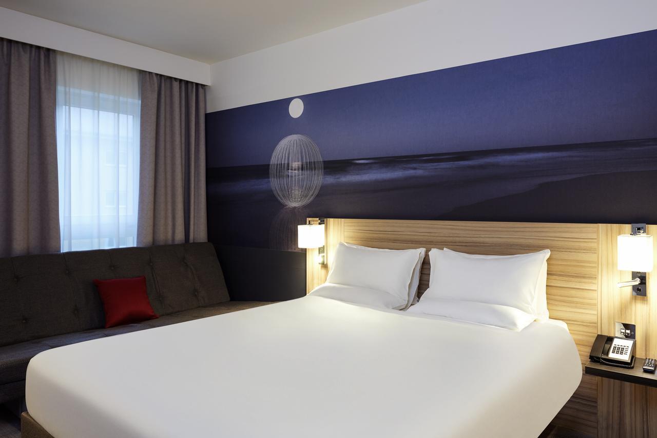 Novotel London Stansted Airport Stansted Mountfitchet Bagian luar foto