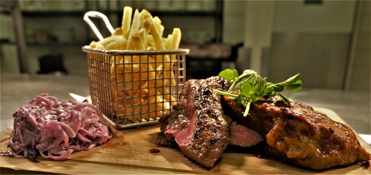 Novotel London Stansted Airport Stansted Mountfitchet Bagian luar foto